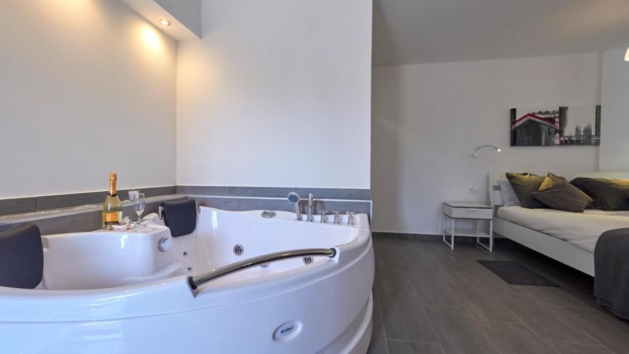 B&B Villa Vela Умаг Экстерьер фото